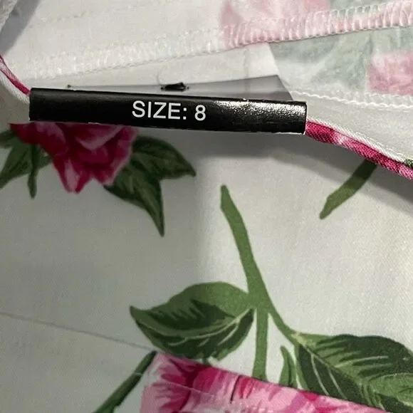 SOHO Apparel LTD Floral Print Shorts High Waisted White Pink Rose Size 8 - Picture 8 of 12